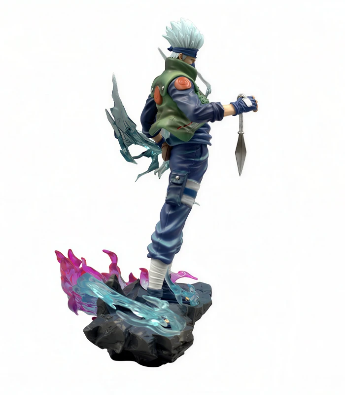 Figurine de Hatake Kakashi de 24cm profil 2